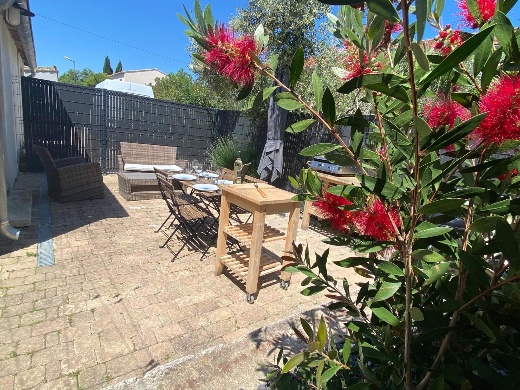 Gite Independant En Centre-Ville LʼIsle-sur-la-Sorgue 외부 사진